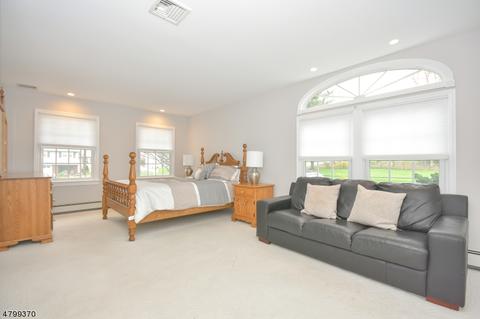 196 Ratzer Rd, Wayne, NJ 07470 photo 10