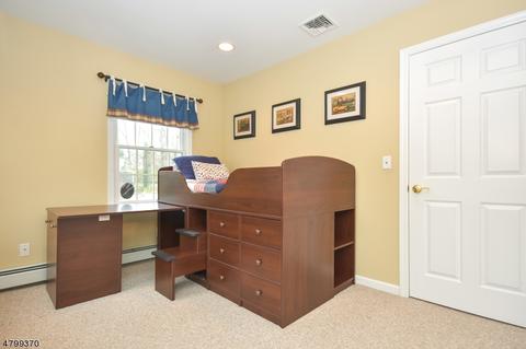 196 Ratzer Rd, Wayne, NJ 07470 photo 12