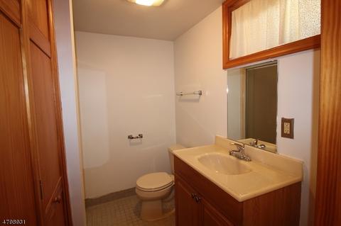 1018 Ringwood Ave, Haskell, NJ 07420 photo 24