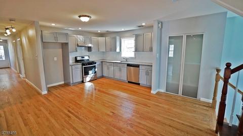 140 Clarendon Pl, Hackensack, NJ 07601 photo 4