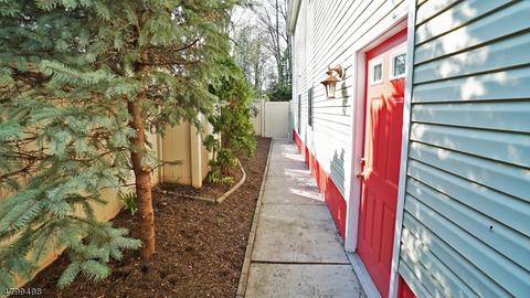 140 Clarendon Pl, Hackensack, NJ 07601 photo 16