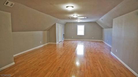 140 Clarendon Pl, Hackensack, NJ 07601 photo 15