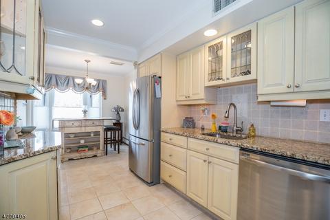 23 Black Briar Ln, Wayne, NJ 07470 photo 5