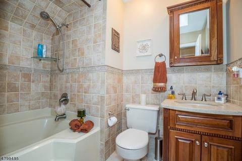 23 Black Briar Ln, Wayne, NJ 07470 photo 22