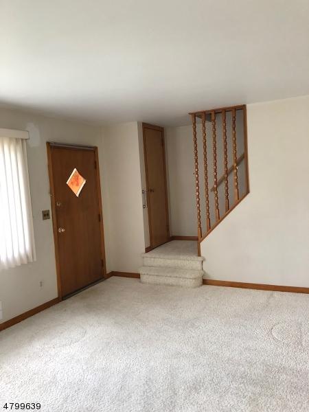 6 Craig Pl, Nutley, NJ 07110 photo 3