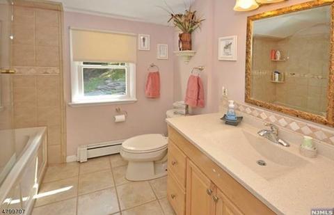 86 Ridgeview Ter, Wayne, NJ 07470 photo 12