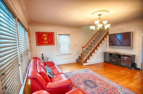 11 Willowmere Ave, Montclair, NJ 07042 photo 3