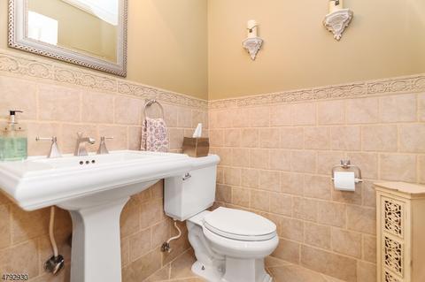 2 Barnstable Rd, Berkeley Heights, NJ 07922 photo 9