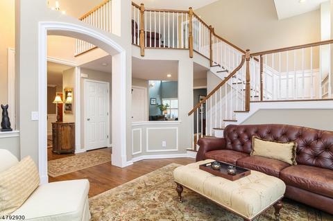 2 Barnstable Rd, Berkeley Heights, NJ 07922 photo 4