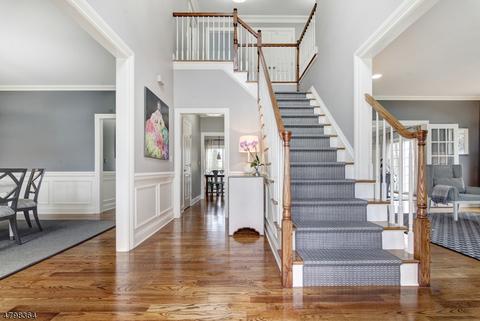 9 Wade Dr, Summit, NJ 07901 photo 2