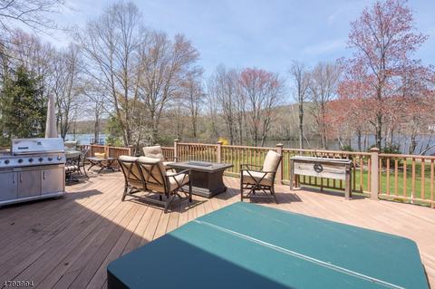 17 Meadowbrook Rd, Randolph, NJ 07869 photo 2