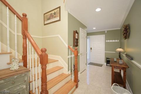 704 Park Pl, Springfield, NJ 07081 photo 2