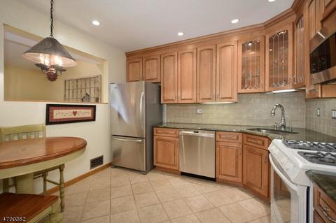 704 Park Pl, Springfield, NJ 07081 photo 8