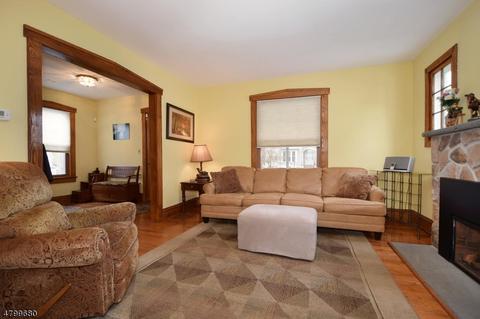 66 Summit Ave, North Plainfield, NJ 07060 photo 4