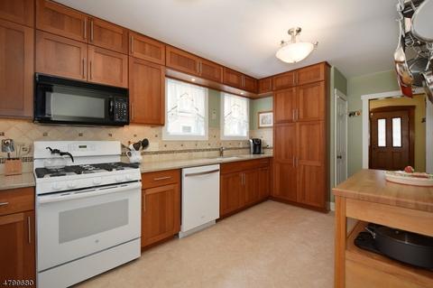66 Summit Ave, North Plainfield, NJ 07060 photo 10