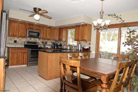 52 Greenrale Ave, Wayne, NJ 07470 photo 6