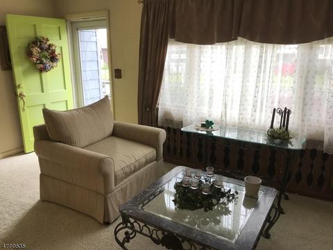 505 Clinton Ave, Middlesex, NJ 08846 photo 3
