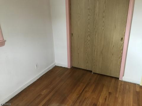505 Clinton Ave, Middlesex, NJ 08846 photo 10
