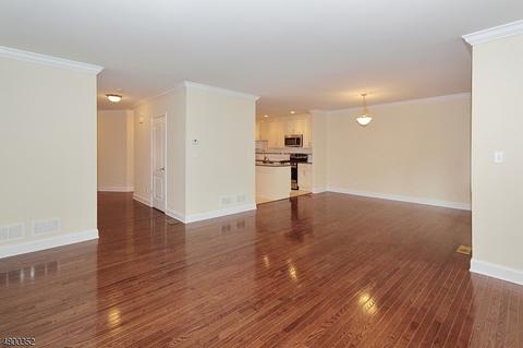 51 Eggers Ct, Summit, NJ 07901 photo 2