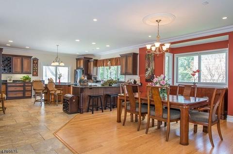 17 Willow Pl, Nutley, NJ 07110 photo 5