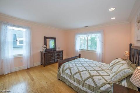 17 Willow Pl, Nutley, NJ 07110 photo 20