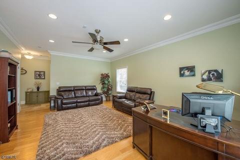 17 Willow Pl, Nutley, NJ 07110 photo 10
