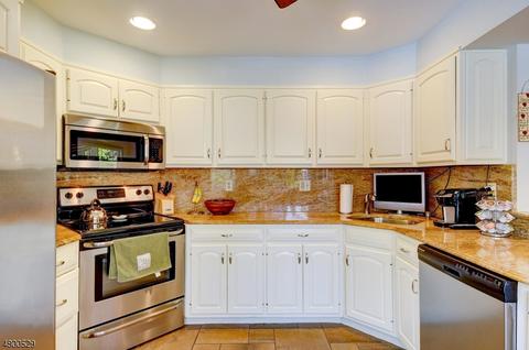 3 Ruskin Ct, Wayne, NJ 07470 photo 9