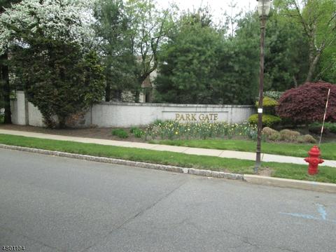 128 Park Gate Dr, Edison, NJ 08820 photo 2