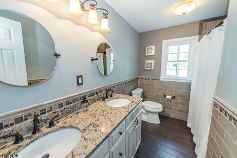 351 Janet Ave, Paramus, NJ 07652 photo 16
