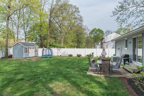 351 Janet Ave, Paramus, NJ 07652 photo 21