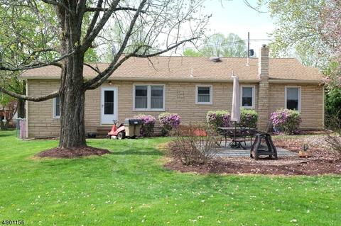 109 6th St, Hackettstown, NJ 07840 photo 3