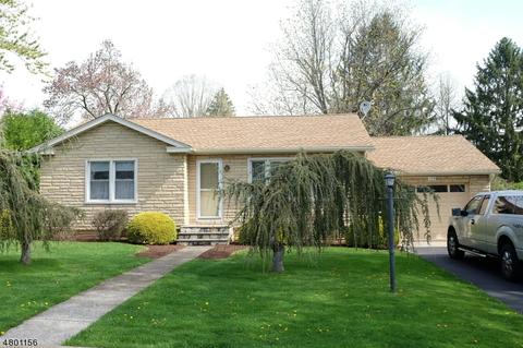 109 6th St, Hackettstown, NJ 07840 photo 2