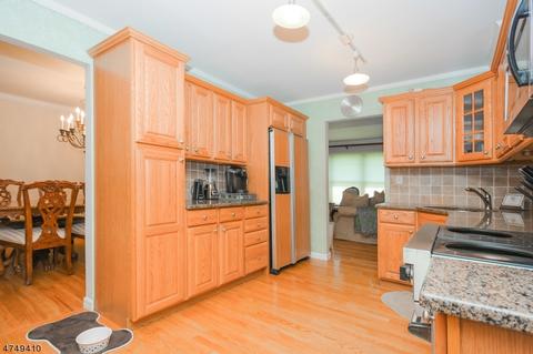 11 Apollo Dr, Wayne, NJ 07470 photo 5