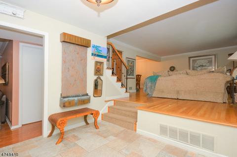 11 Apollo Dr, Wayne, NJ 07470 photo 2