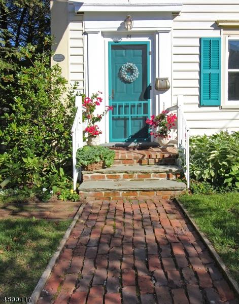 24 Spring St, Flemington, NJ 08822 photo 2