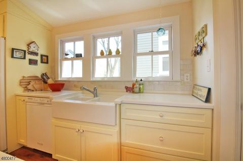 24 Spring St, Flemington, NJ 08822 photo 11