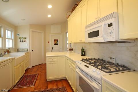24 Spring St, Flemington, NJ 08822 photo 9