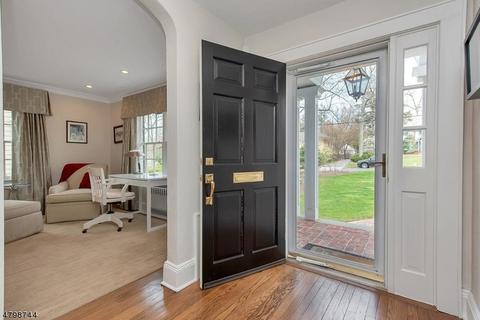 15 Colt Rd, Summit, NJ 07901 photo 2