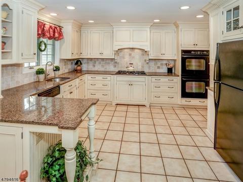 4 Sutton Ct, Mendham, NJ 07945 photo 7
