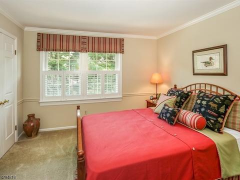 4 Sutton Ct, Mendham, NJ 07945 photo 16