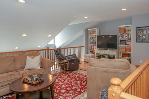 122 Carter Rd, Haskell, NJ 07420 photo 6