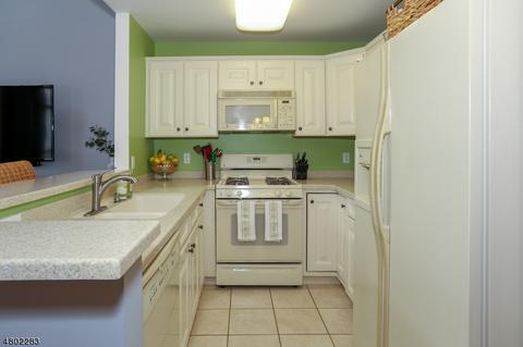 122 Carter Rd, Haskell, NJ 07420 photo 2