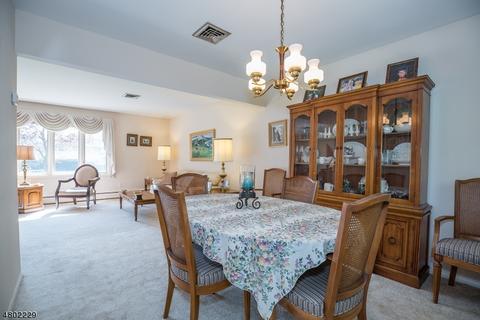 164 Andover Dr, Wayne, NJ 07470 photo 8