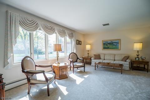 164 Andover Dr, Wayne, NJ 07470 photo 6