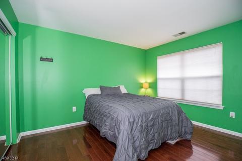 69 Atherton Ct, Wayne, NJ 07470 photo 17