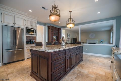 69 Atherton Ct, Wayne, NJ 07470 photo 12