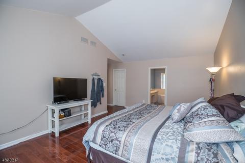 69 Atherton Ct, Wayne, NJ 07470 photo 20