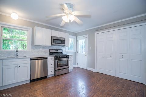 29 Wood St, Wayne, NJ 07470 photo 9
