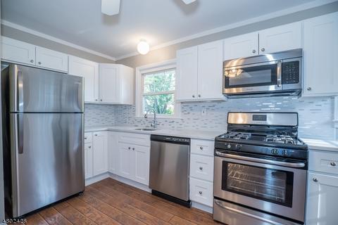 29 Wood St, Wayne, NJ 07470 photo 8