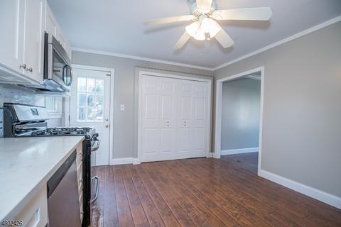 29 Wood St, Wayne, NJ 07470 photo 10